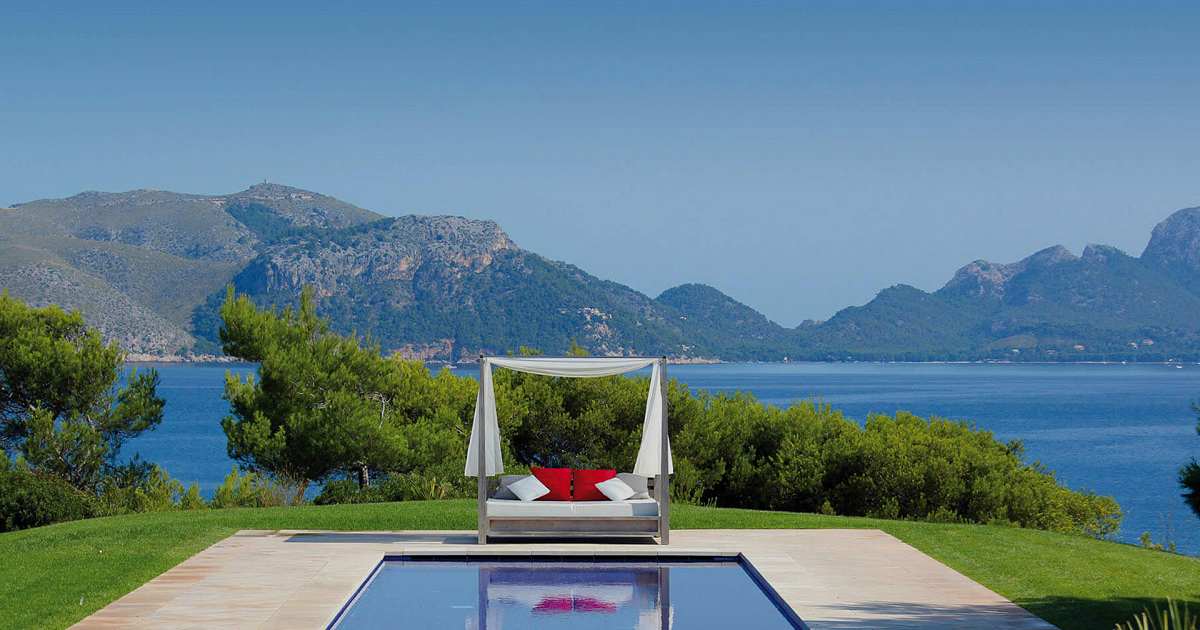 luxury villa rentals mallorca